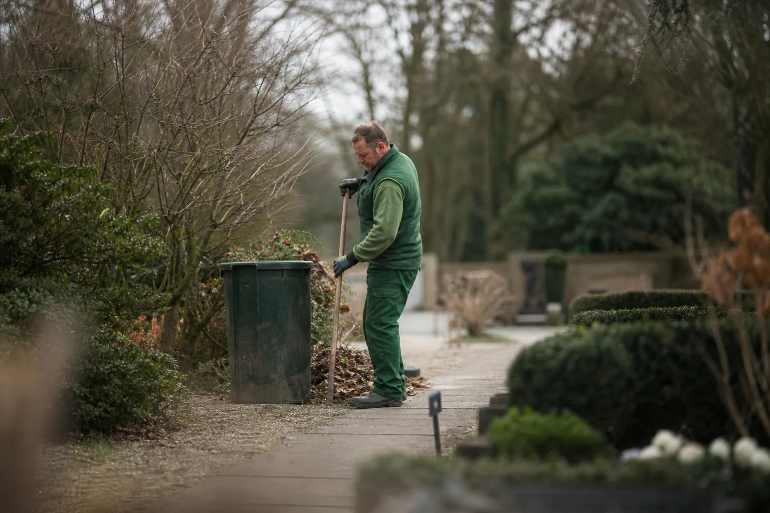 Groenwerk in de Nederlandse buitenruimte. Beeld bij het artikel: Hoeveel geld en hoeveel uren kost het beheer van grafrechten per jaar?
